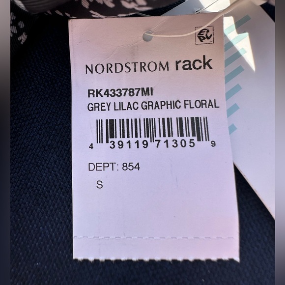 NWT Z by Zella Sports Bra - graphic floral pattern, Size S - Picture 11 of 11